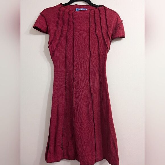 - NWT Burgundy seamed a line mini dress size M - Picture 10 of 10